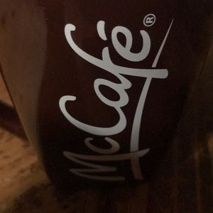 Meet your Posher, Leeann